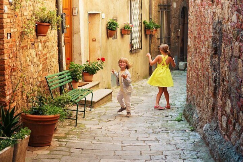 Kid Friendly Lecce City Highlights Private Guided Tour for Family