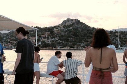 Kekova Daily Boat Tour with Immersive Historical Experiences