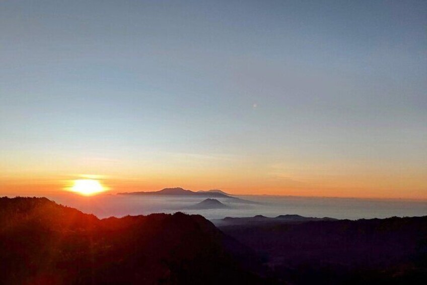 Sunrise at Penanjakan Viewpoint. (2.700 m)