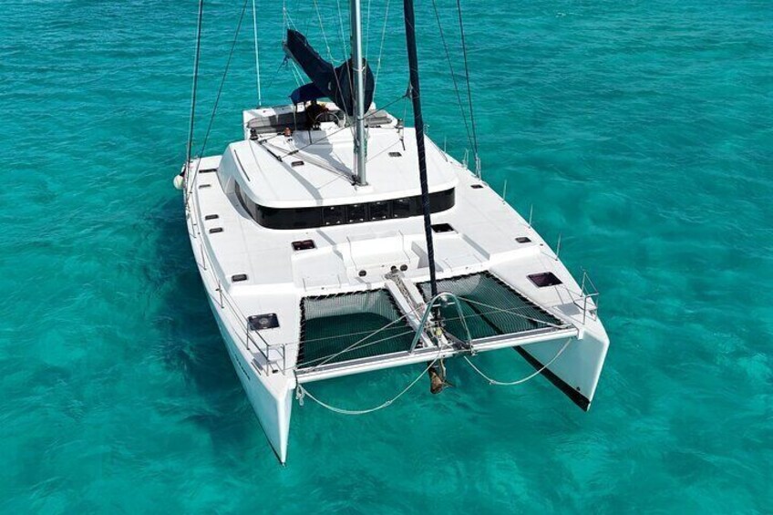  Luxury Catamaran Private Charter Cancun to Isla Mujeres