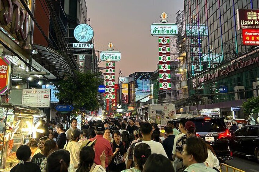 Chinatown Street Food Small Group Tour in Bangkok