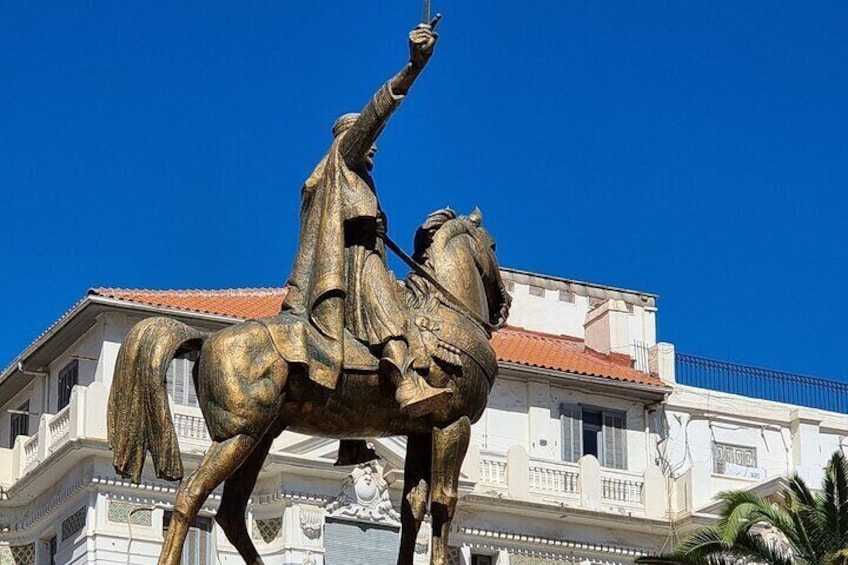 Private City Tour in Algiers with Guide 