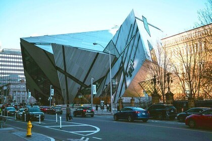 Royal Ontario Museum Toronto Tour with Skip-the-Line Tickets