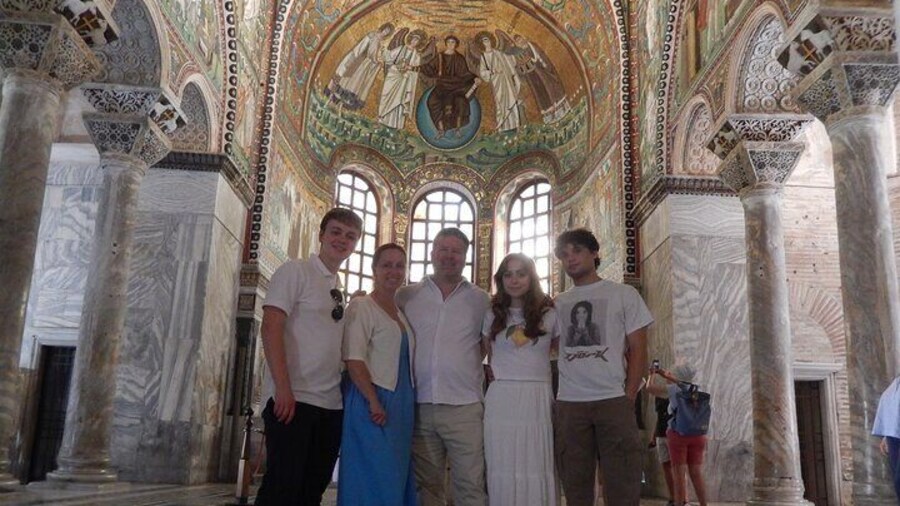 Play and Visit Ravenna City Private Tour for Kids with Gelato