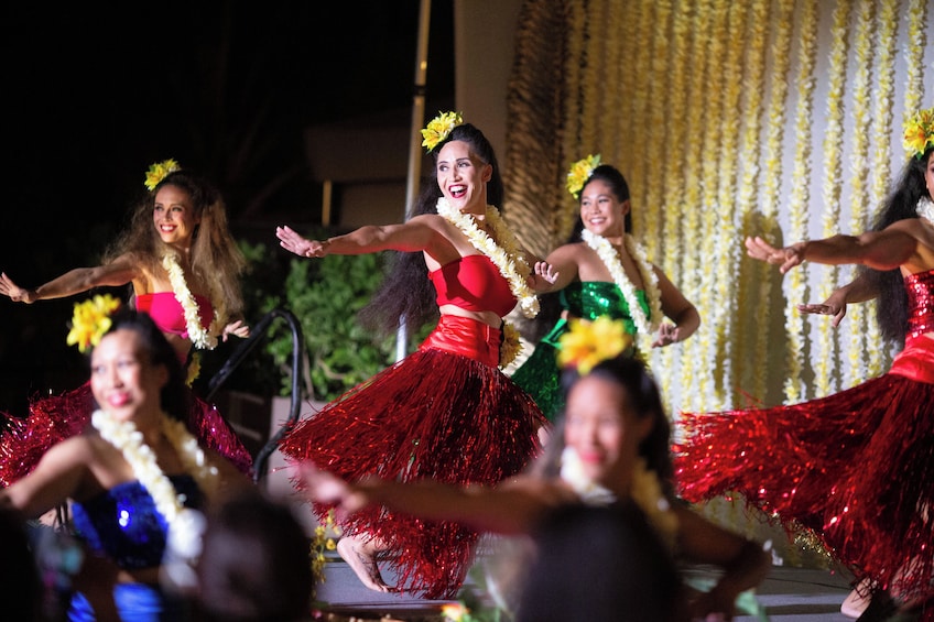 Na Lei Aloha Luau and Hula Show