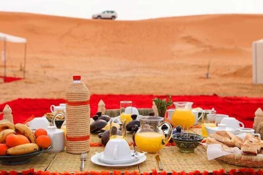 Breakfast from the Erg Chebbi dunes