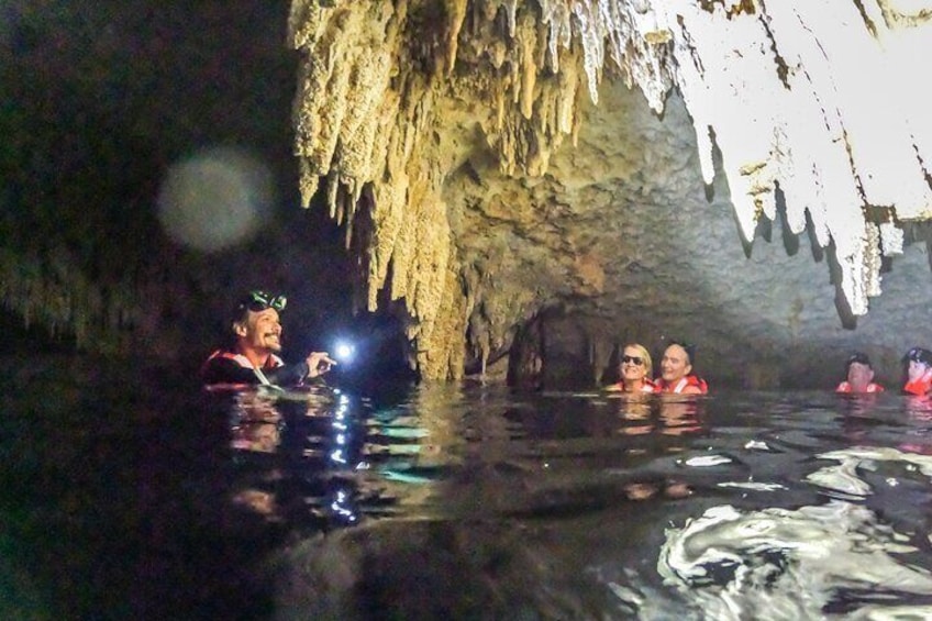 Tulum Ruins and Cenote Swim: History and Nature Combo Tour