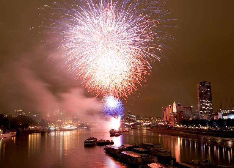 New Year’s Eve Cruise on the London Rose