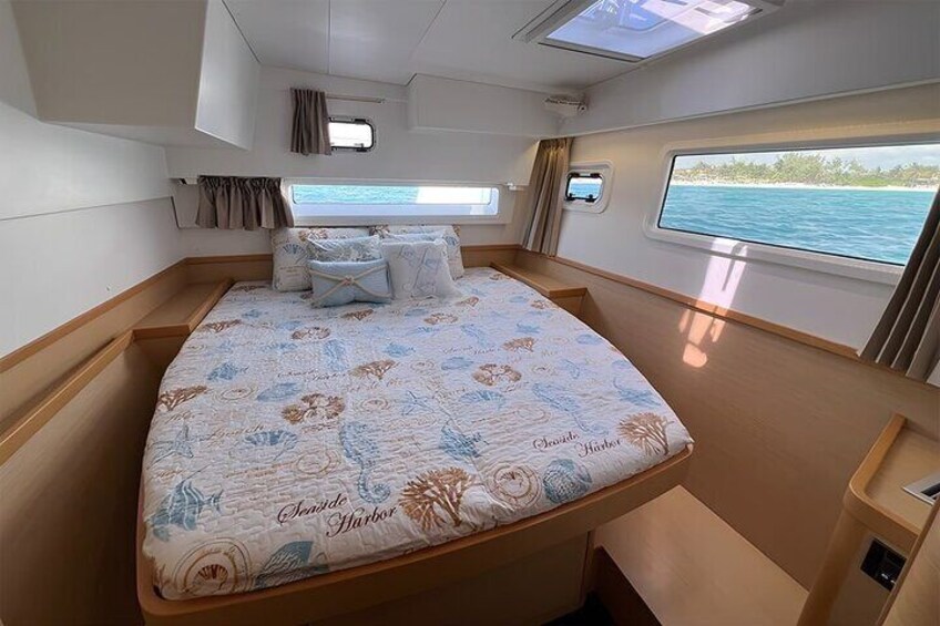 4 Hour Catamaran Experience in a Private 42 Lagoon