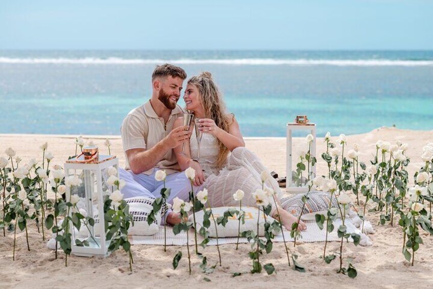 Romantic set up for your Roatan proposal
