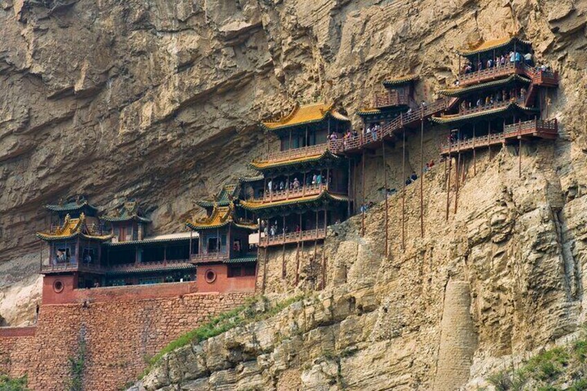 Private Day Tour of Shanxi's Hanging Temple and Yungang Grottoes