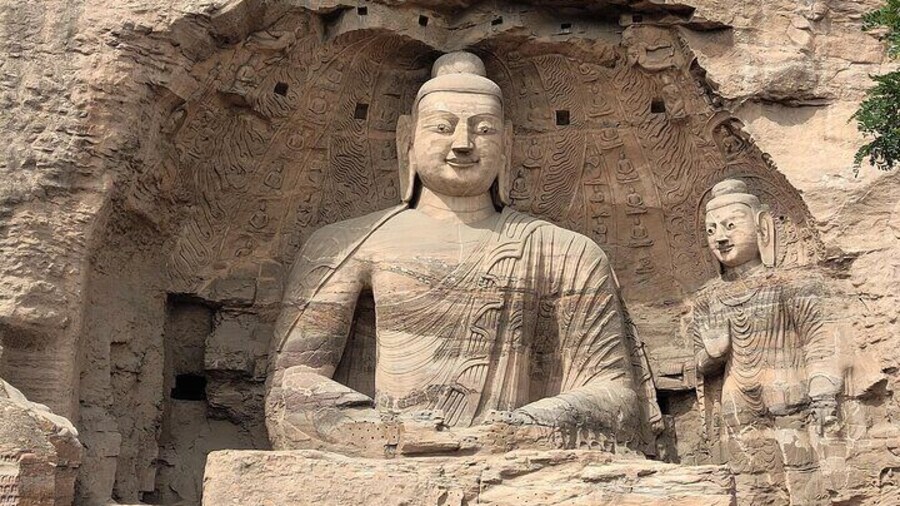 Private Day Tour of Shanxi's Hanging Temple and Yungang Grottoes