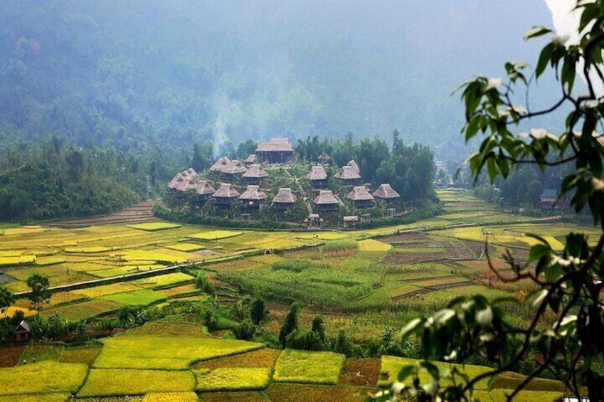 Full Day Group Tour in Mai Chau