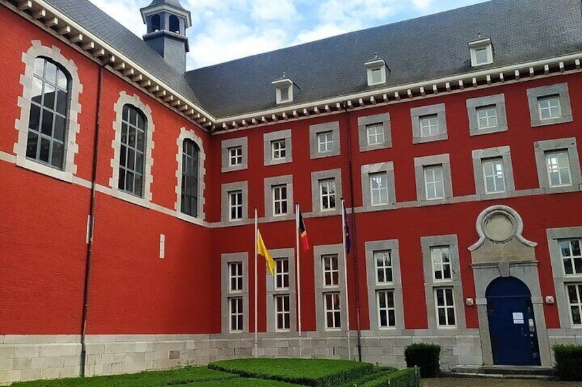 Grand Curtius