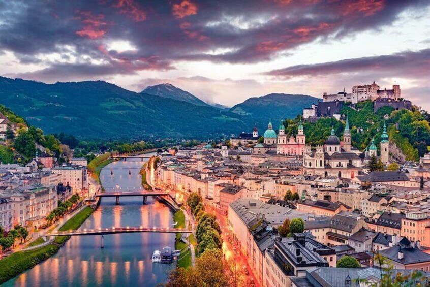 Private Tour from Vienna to Wachau Valley, Hallstatt and Salzburg