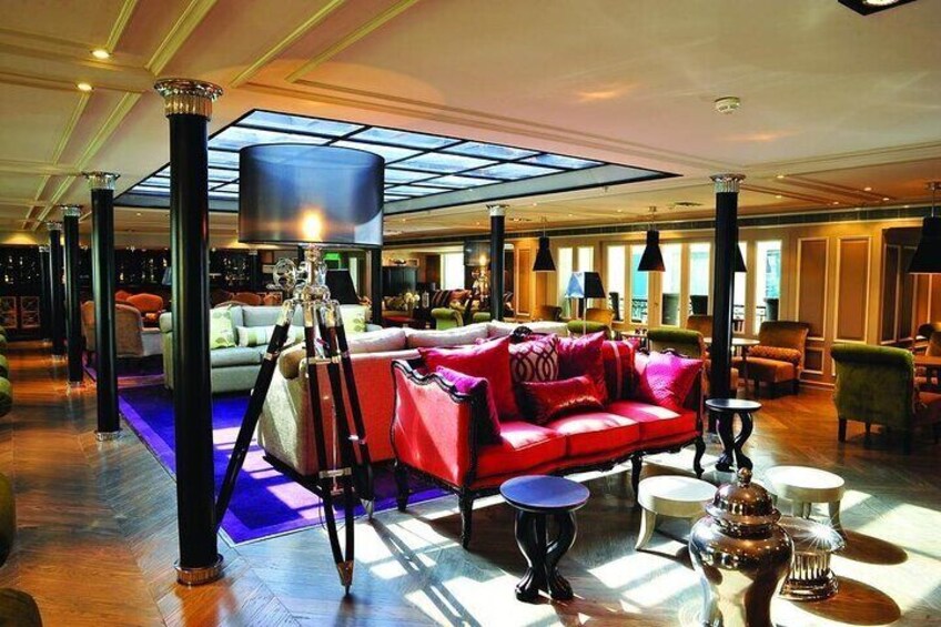 4 Days Nile Cruise from Aswan to Luxor with Hot Air Balloon
