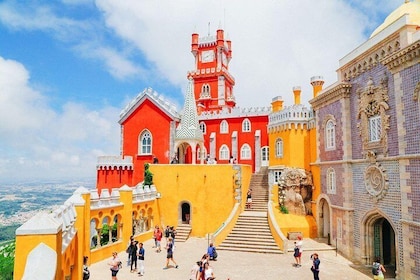 Half-Day Sintra and Pena Palace Tour from Lisbon with Small-Group