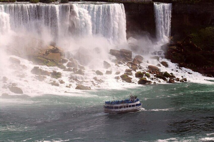 Niagara Falls Private Tour with Portuguese-speaking guide