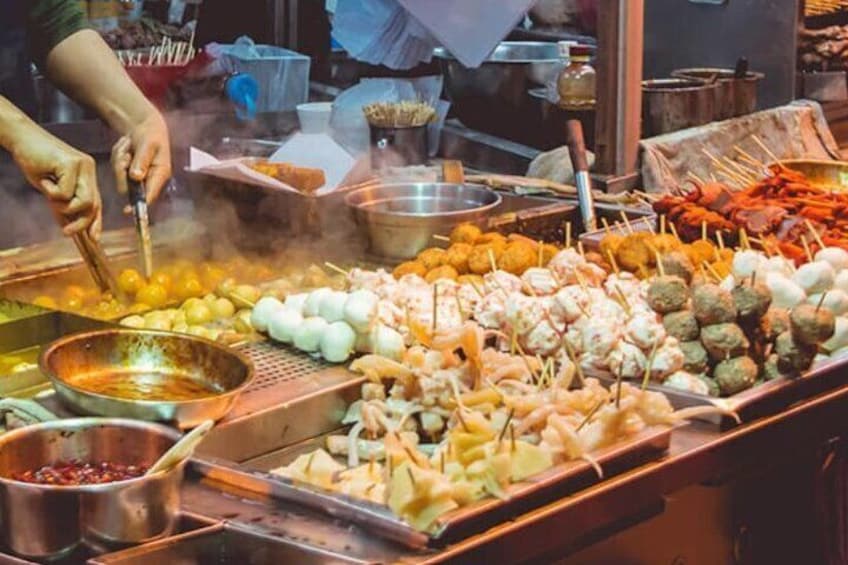 Street Food with Seafood on Scooter Tour Ho Chi Minh City