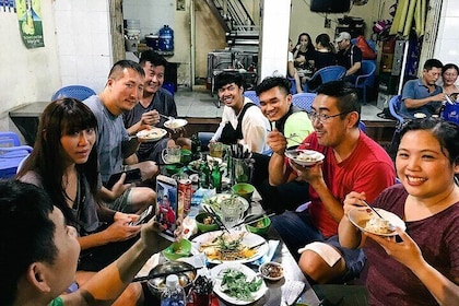 Street Food with Seafood on Scooter Tour Ho Chi Minh City