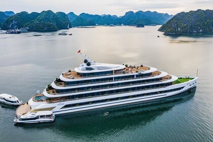 Luxurious 2 Days, 1 Night Ha Long Bay Sea Star Yacht Escape