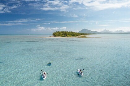 Mauritius Guided Kayak Experience to Benitiers Island