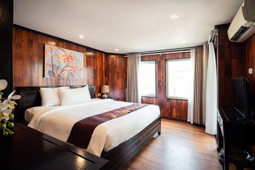 VIP 2 Day Halong Bay Retreat Suite with Private Jacuzzi, Balcony