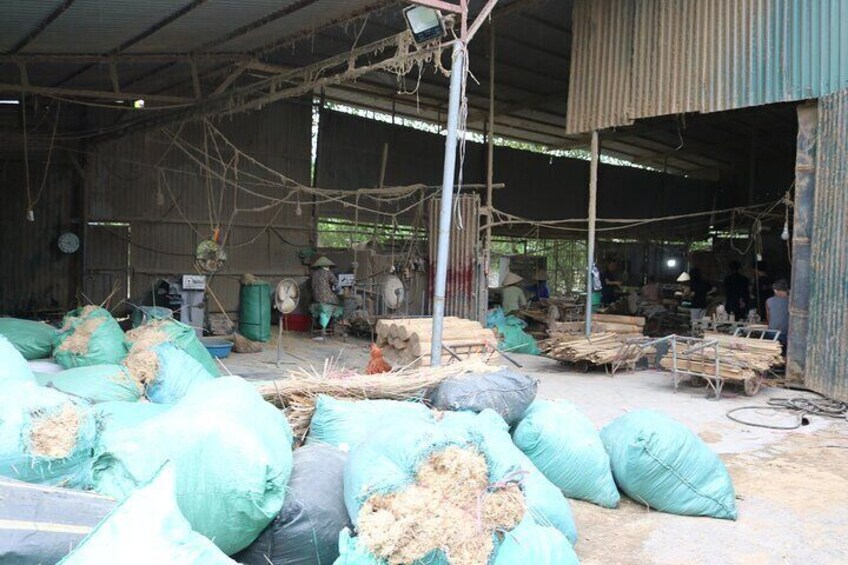 Northern Craft Villages Tour: Ha Thai, Chuong & Quang Phu Cau