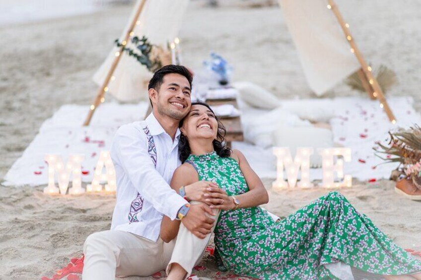 Private Picnic Marriage Proposal by the Sea