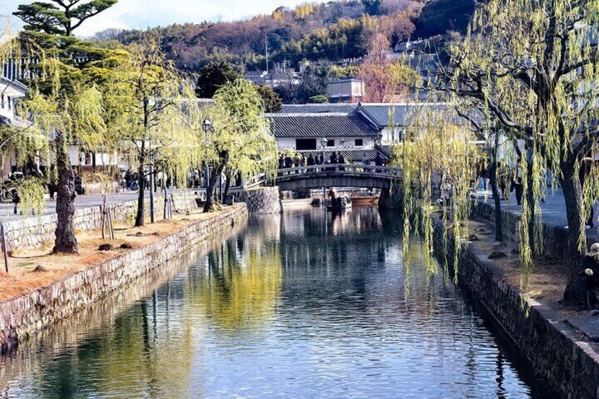 "< guided walk >
Kurashiki Bikan
Historical
Quarter,
Central,
Kurashiki,
Okayama"