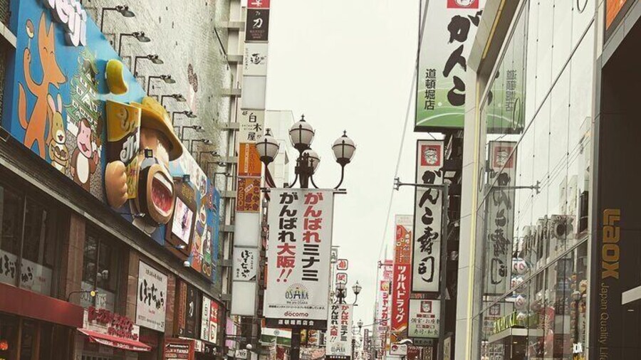 Local Izakaya Japanese Traditional Bar Hopping in Osaka Namba