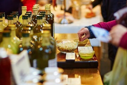 London Bridge & Borough Market Food Tour with 10+ Tastings