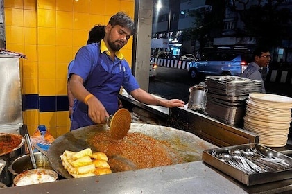 Taste of Mumbai: Street Food Tour & Vibrant Bazzars