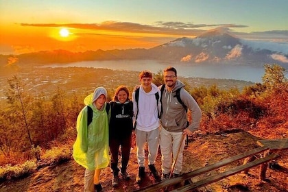 Mount Batur Tour Guide Tracking With Breakfast