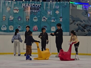 Blue Ice Snow Park: La diversión fresca le espera en el pabellón Bukit Jali...