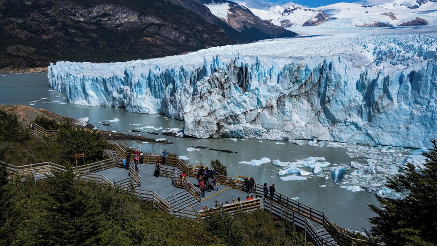 Perito Moreno Glacier Full Day Tour with Navigation