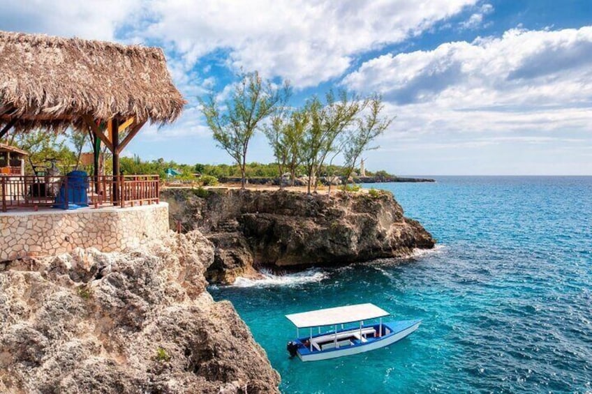 Private Margaritaville and Rick's Cafe Tour in Negril