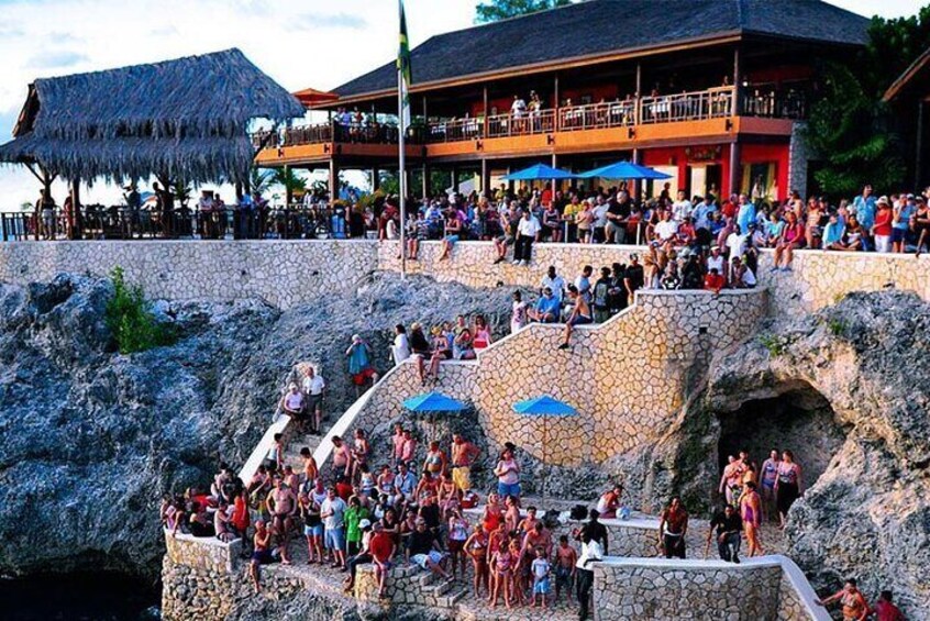 Private Margaritaville and Rick's Cafe Tour in Negril