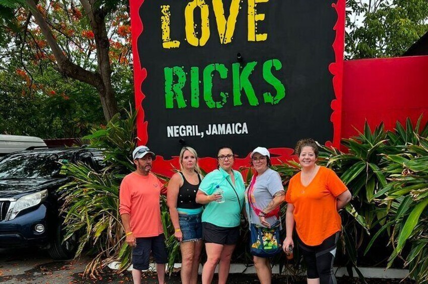 Private Margaritaville and Rick's Cafe Tour in Negril