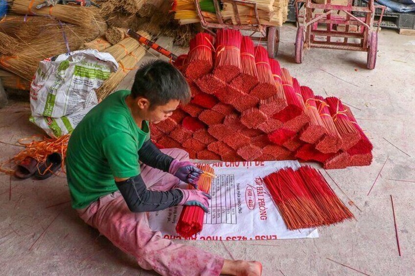 Incense Village, Hat Making and Lacquer Art Private Tour In Hanoi