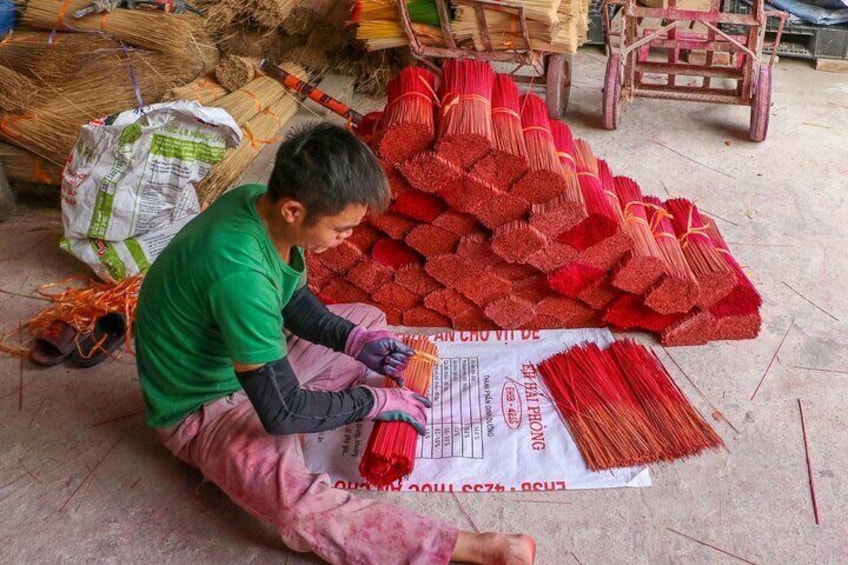 Incense Village, Hat Making and Lacquer Art Private Tour In Hanoi