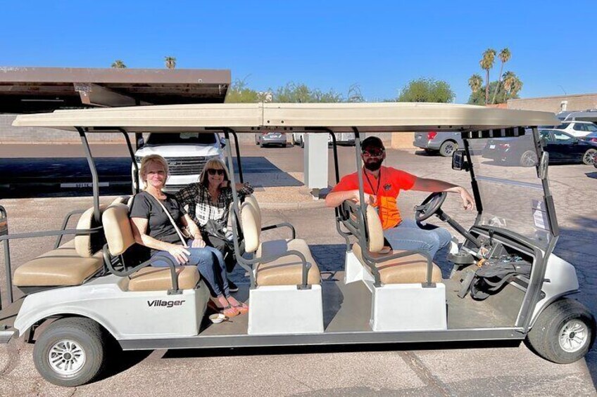 Camelback Hike & Golf Cart Tour of Scottsdale - 2 Hours