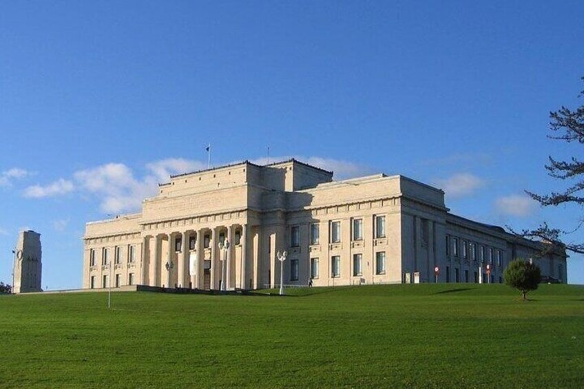 Auckland War Memorial Museum & Domain