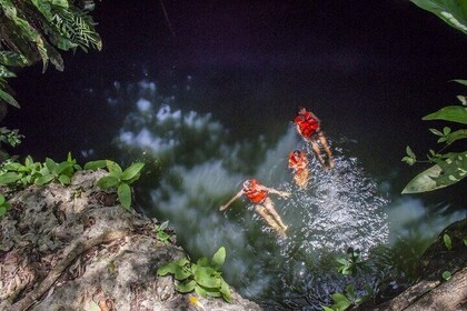Private Jeep Tour & quad bike to Jade Cavern Cenote: All-inclusive