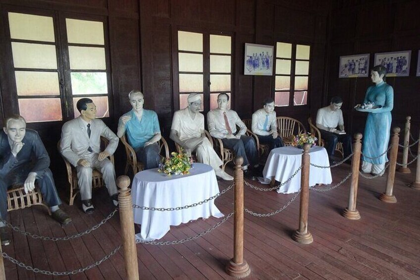 Hue to Demilitarize Zone with Khe Sanh Combat and Vinh Moc Tunnel
