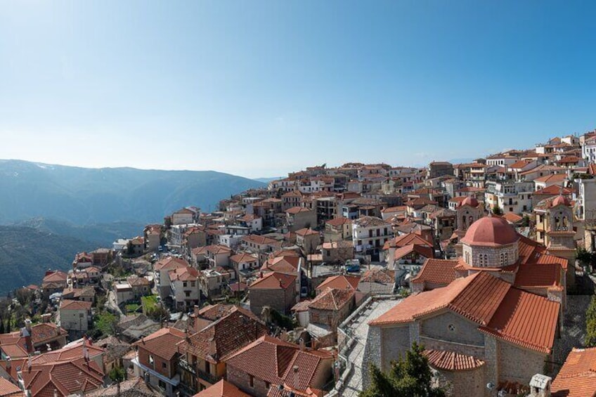 Athens to Delphi & Arachova private day tour