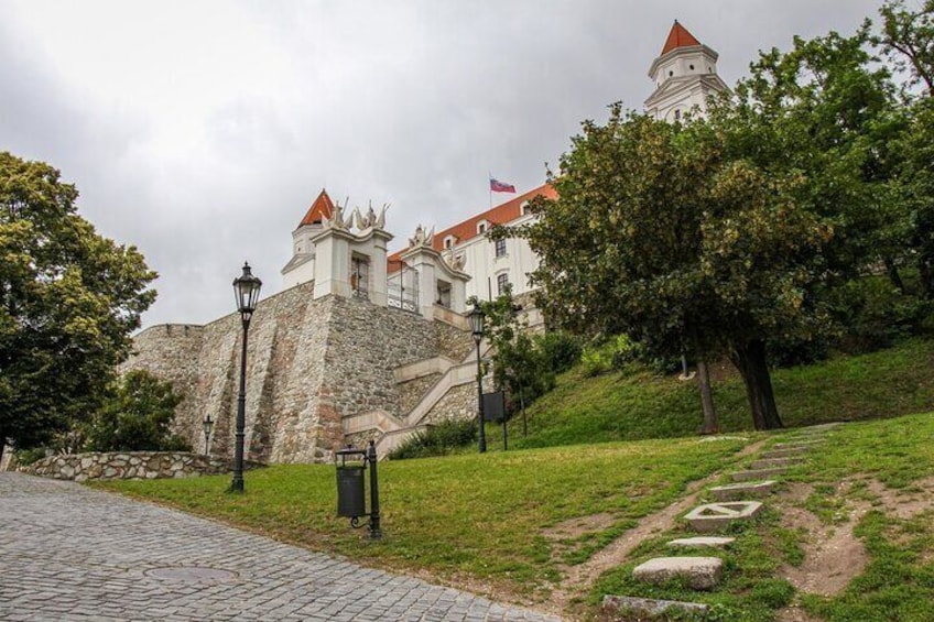 Slovak National Museum with Bratislava Castle Private Tour
