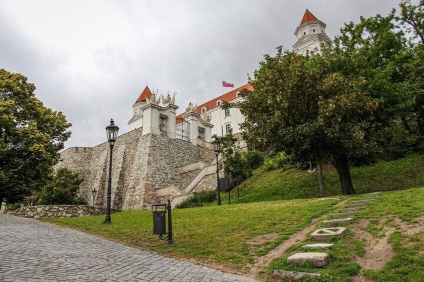 Slovak National Museum with Bratislava Castle Private Tour
