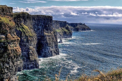 Private Day Trip to the Cliffs of Moher from Dublin