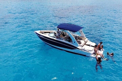 Luxury Private Boat Charter in Big Island Hawaii